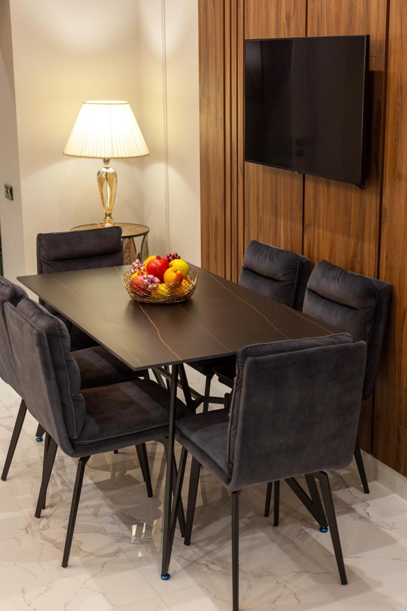 Ferienwohnung Leogrand Vip On Svobody Avenue 43 Lemberg Exterior foto